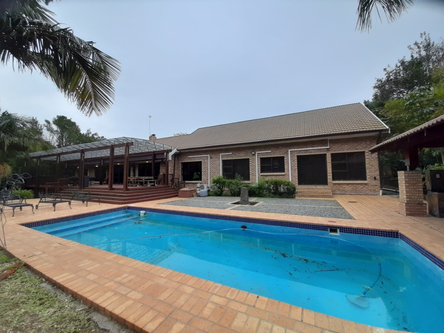 5 Bedroom Property for Sale in Abbotsford Eastern Cape